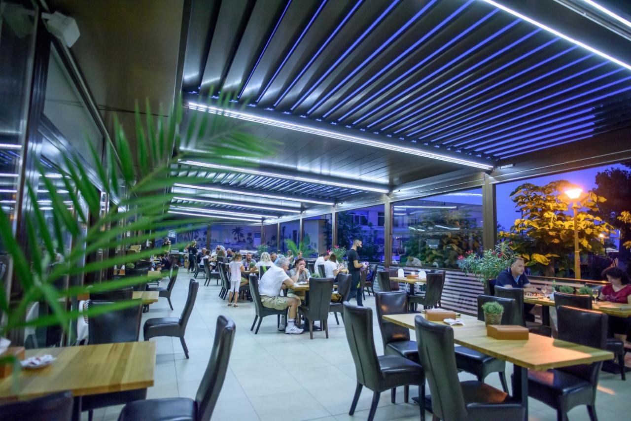 Hotel Tomis 3* Mamaia